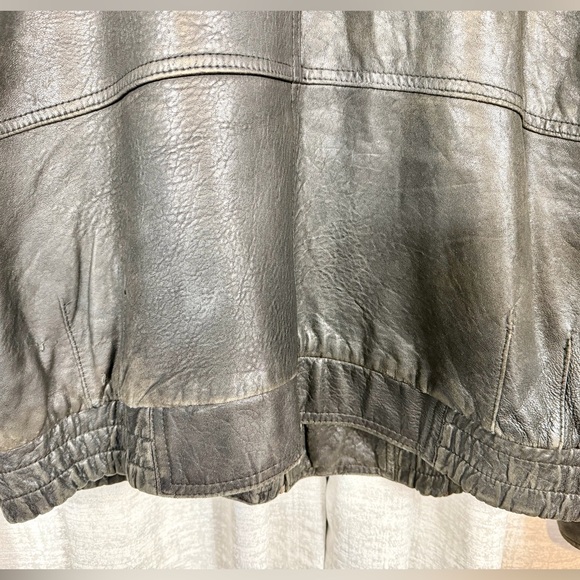 Pelle Studio Men’s Large Black Genuine Leather Bomber Jacket Vintage size L - Picture 9 of 9